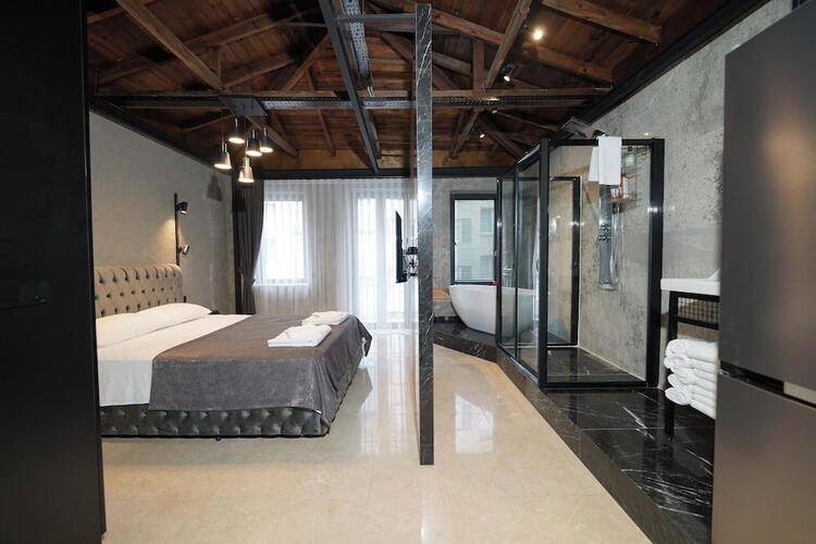 Monev Istanbul