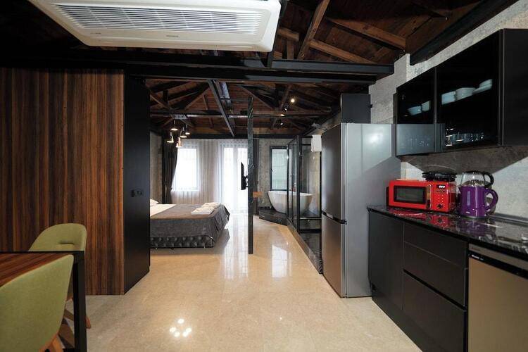Monev Istanbul