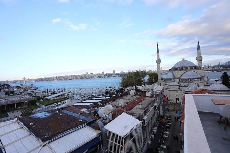 Askadar May Hotel