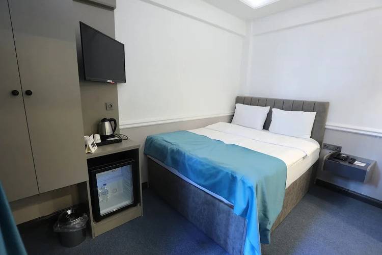Askadar May Hotel