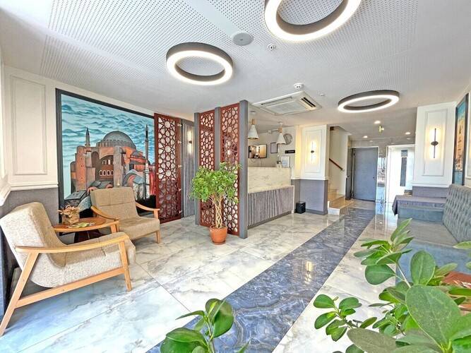 Askadar May Hotel