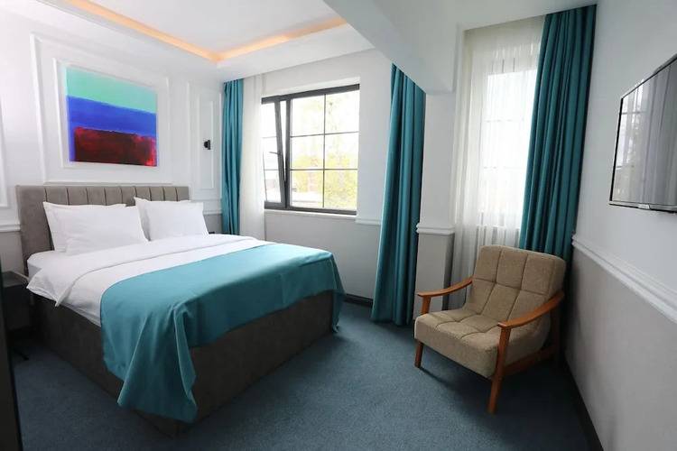 Askadar May Hotel