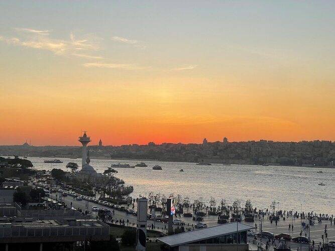 Askadar May Hotel