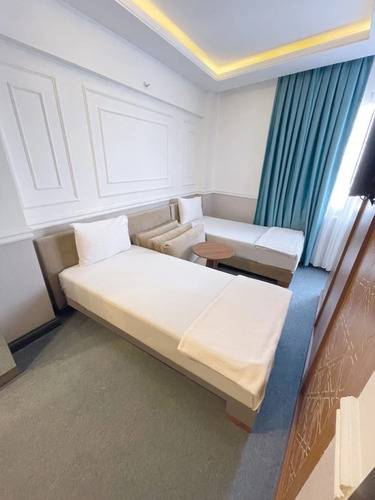 Askadar May Hotel