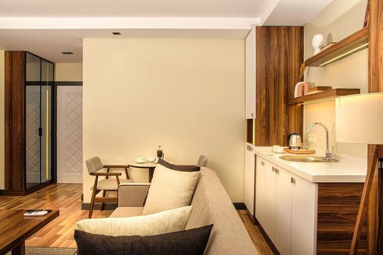 La Mia Suites