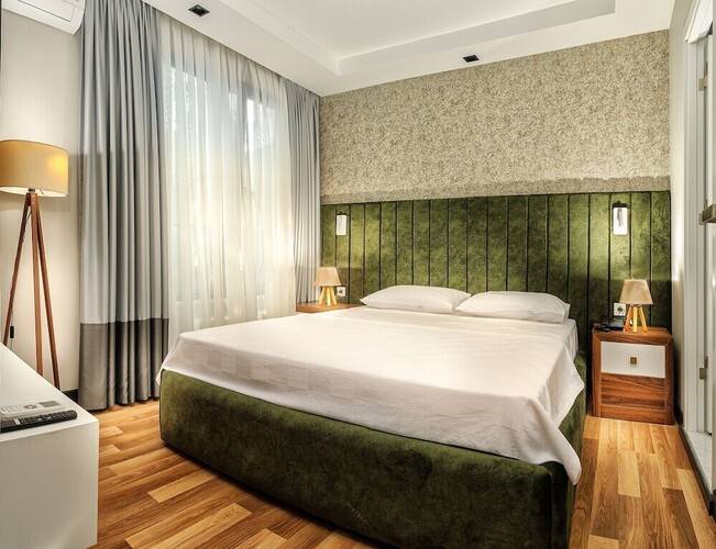 La Mia Suites