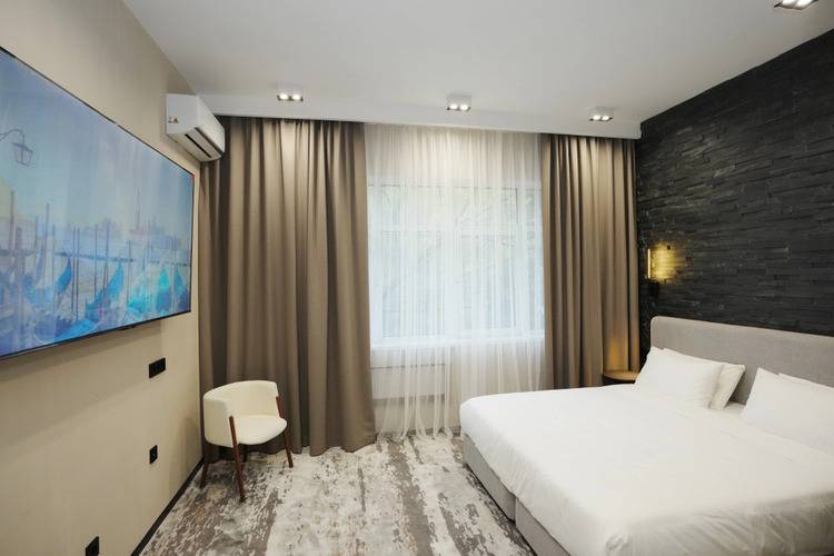 Park Lane Hotel