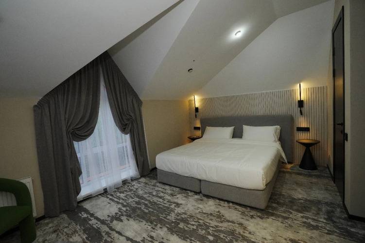 Park Lane Hotel