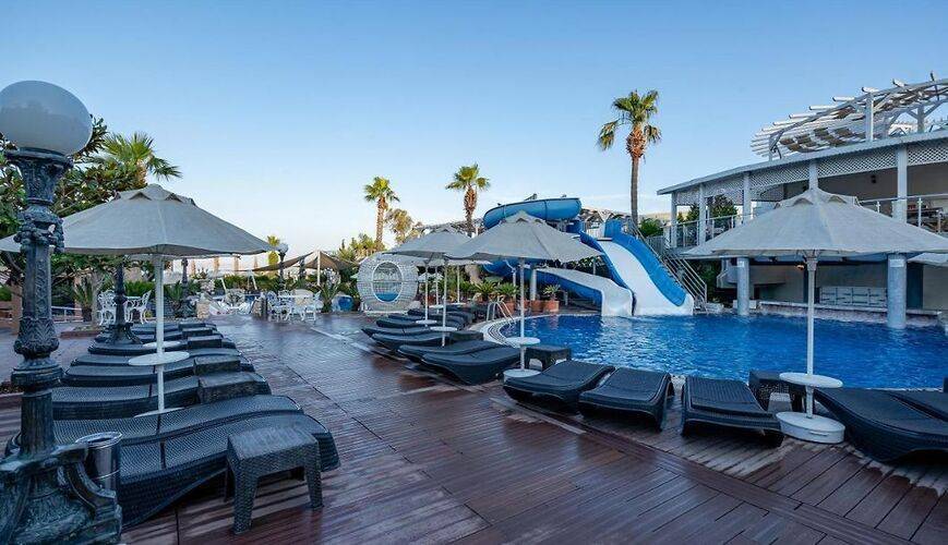 Golden Beach Resort & Spa