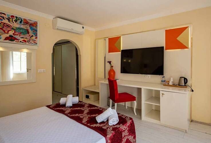 Golden Beach Resort & Spa