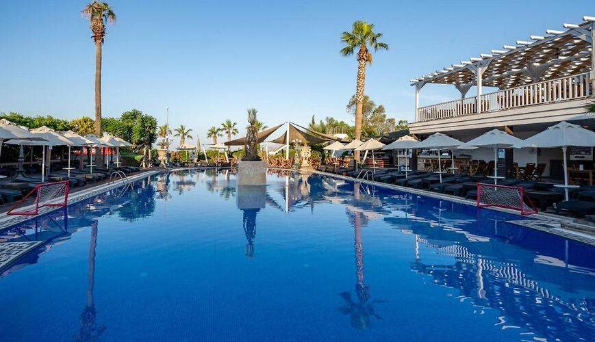 Golden Beach Resort & Spa