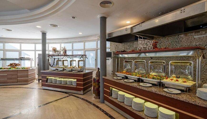 Golden Beach Resort & Spa