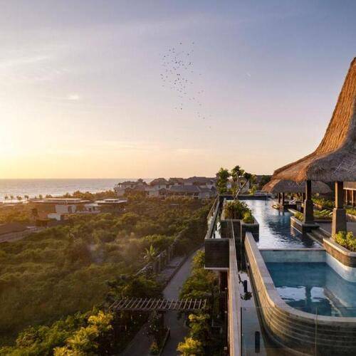 Holiday Inn Resort Bali Canggu 5* (Canggu & Tabanan)