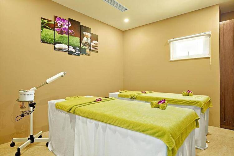 Yarra Ocean Suites Da Nang Hotel