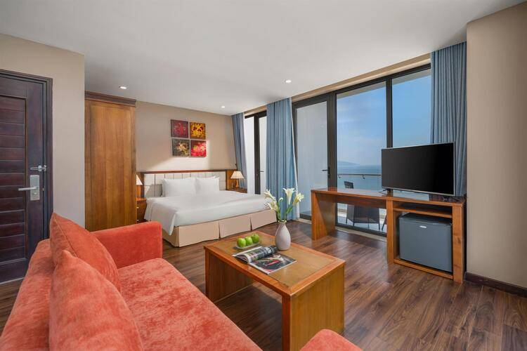 Yarra Ocean Suites Da Nang Hotel