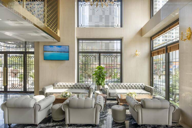 Golden Lotus Luxury Hotel