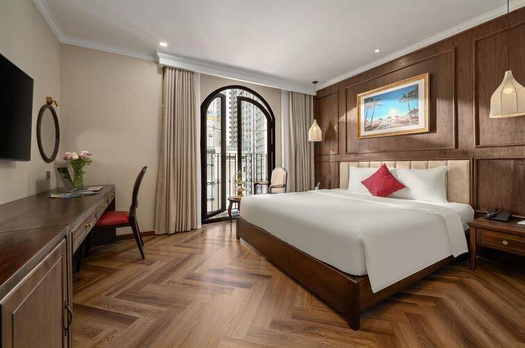 Golden Lotus Luxury Hotel