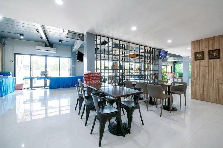 Oyo 260 Sattahip 9 Boutique Hotel