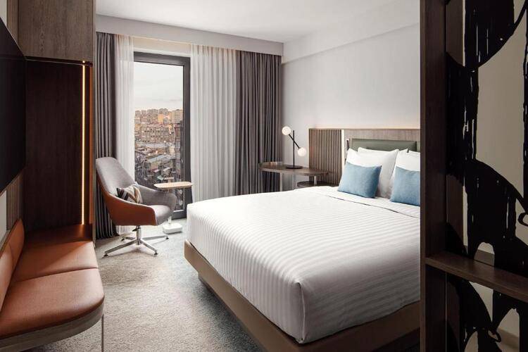 Courtyard By Marriott