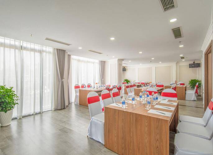 Avari Hotel Nha Trang