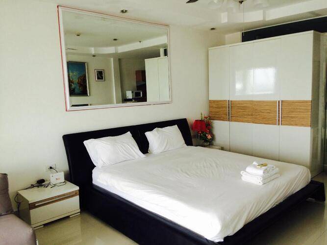 View Talay 6 Pattaya Beach Condominium By Honey