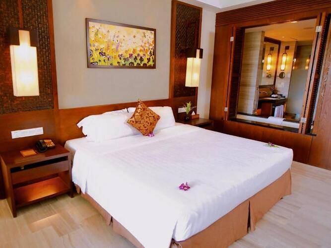 Crowne Plaza Danang Hotel