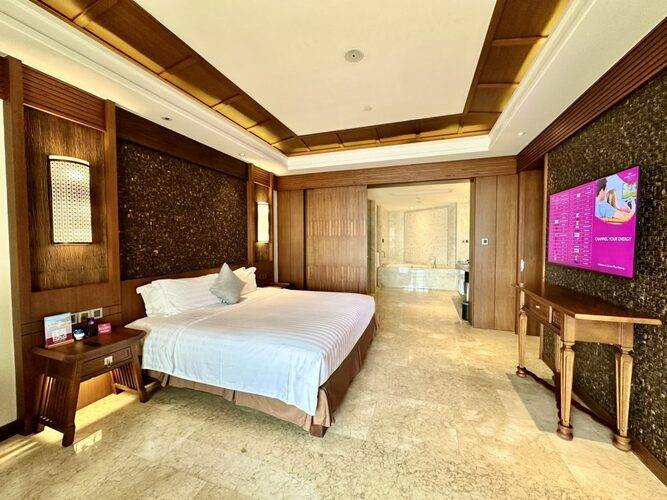 Crowne Plaza Danang Hotel