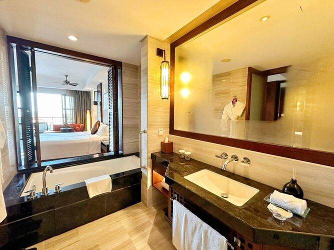 Crowne Plaza Danang Hotel