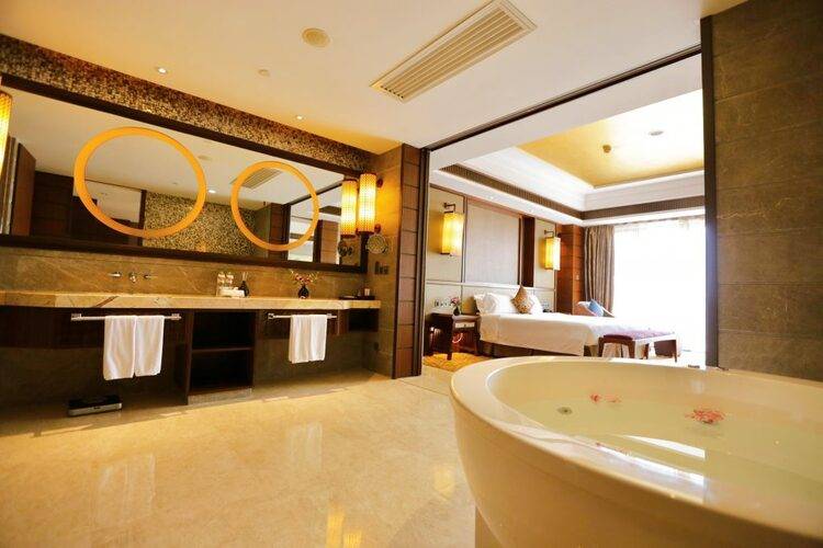 Crowne Plaza Danang Hotel