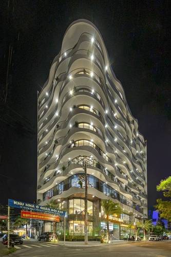 Golden Lotus Grand Hotel