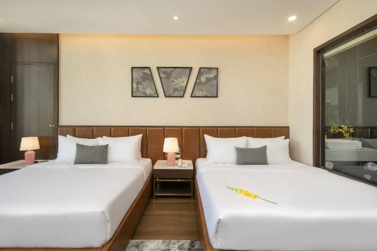 Golden Lotus Grand Hotel