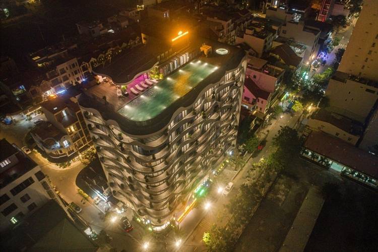 Golden Lotus Grand Hotel