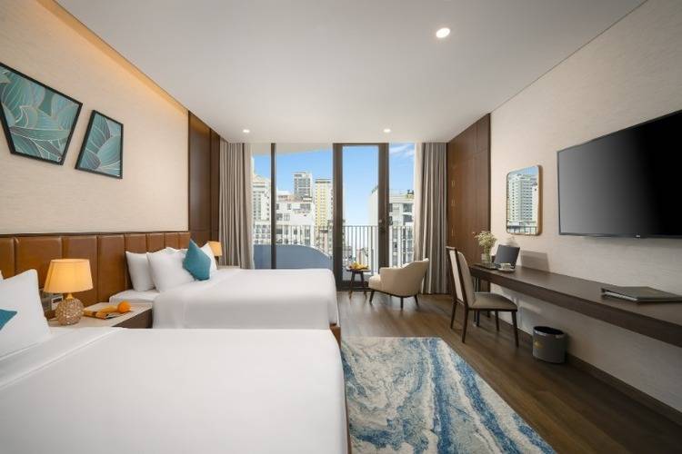 Golden Lotus Grand Hotel