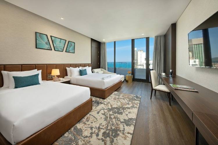 Golden Lotus Grand Hotel