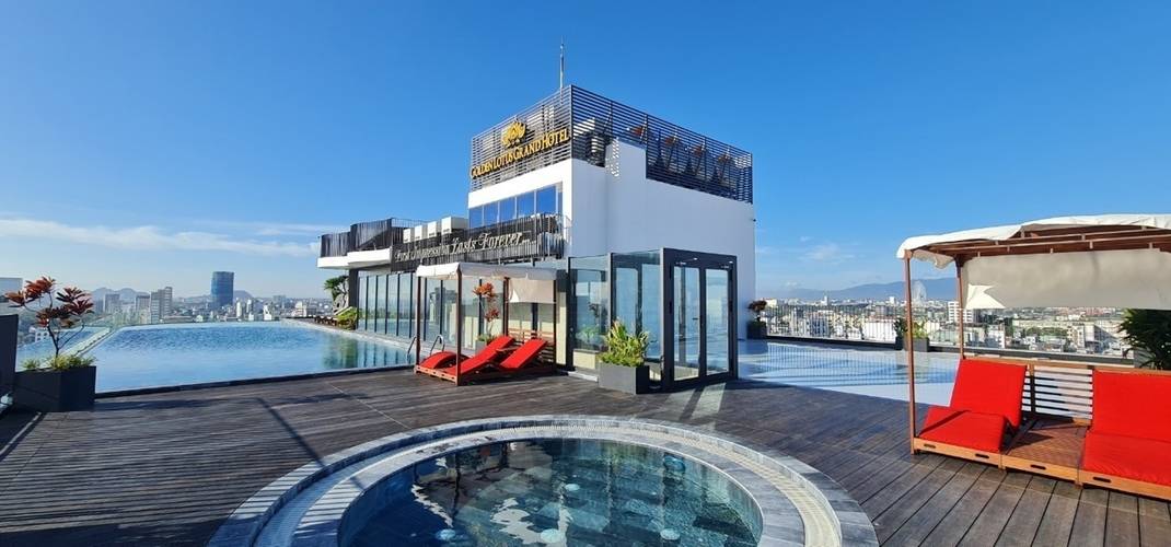 Golden Lotus Grand Hotel