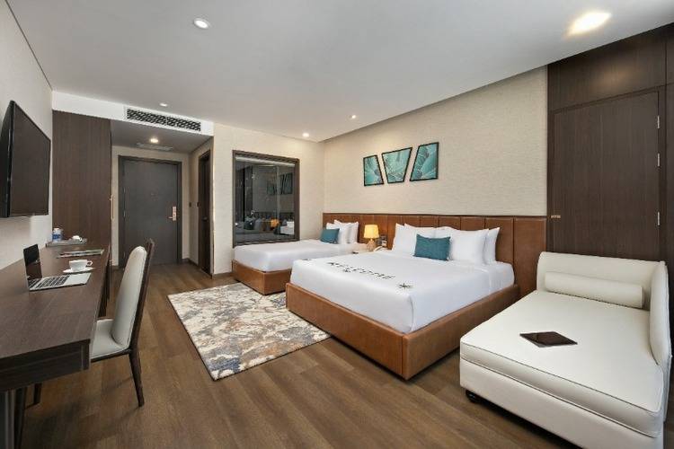 Golden Lotus Grand Hotel