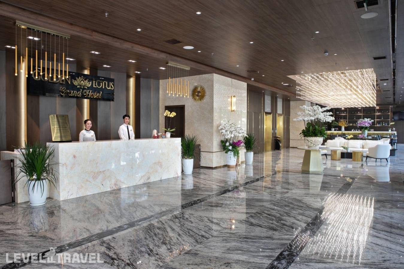 Golden Lotus Grand Hotel — фото 2