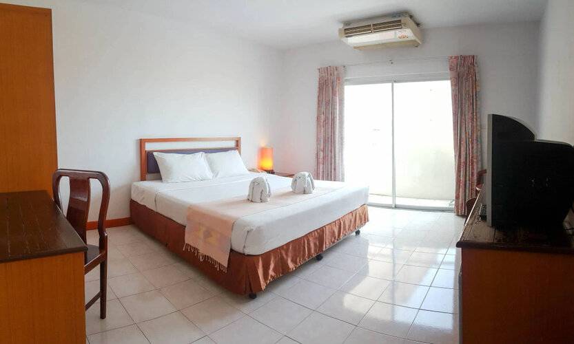 Eastiny Bella Vista Hotel By Zuzu