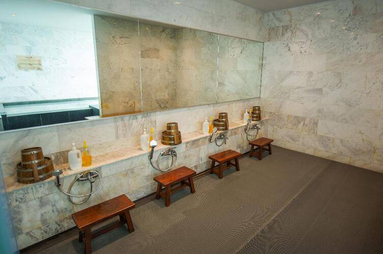 Oakwood Hotel & Residence Sri Racha