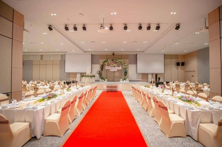 Oakwood Hotel & Residence Sri Racha