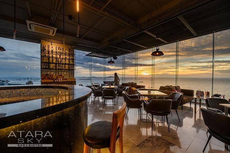 Oakwood Hotel & Residence Sri Racha