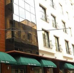 $item['hotel']['name']