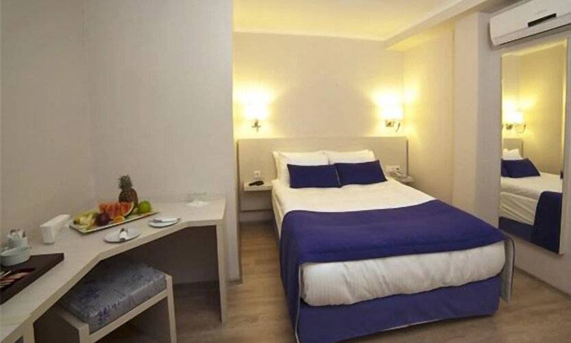 Walk In Hotel