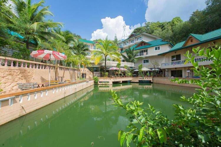 Patong Rai Rom Yen Resort Sha By Zuzu