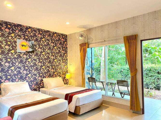 Canal Resort