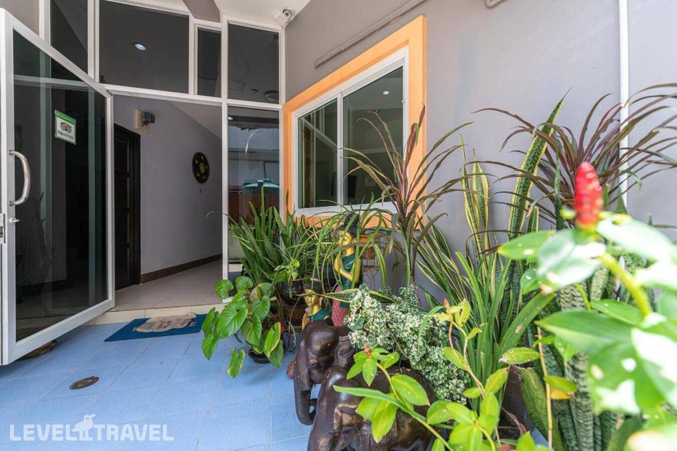 фотографии отеля Baan Yuyen Karon Guesthouse (Adults Only 18+) в Таиланд(Карон Бич) - фото №3