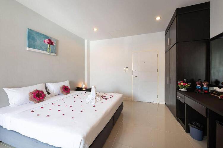 May House Karon Beach