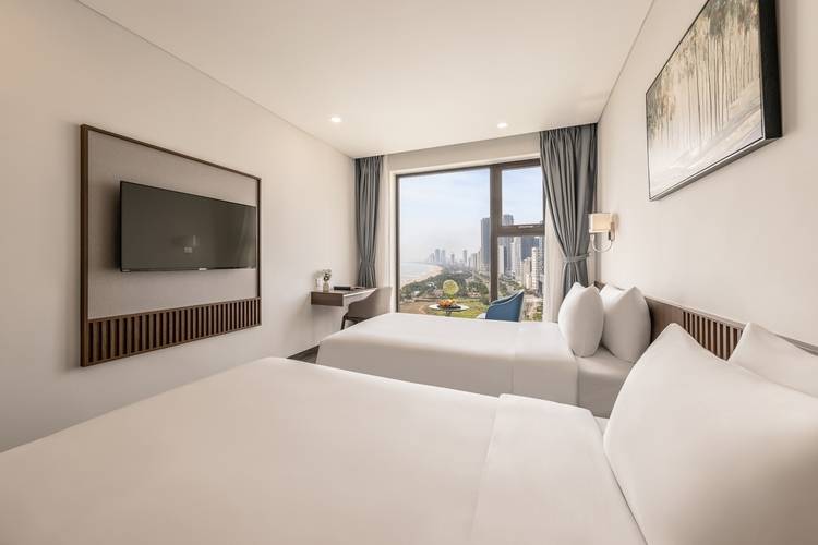 Mangata Beachfront Hotel Danang