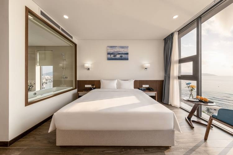 Mangata Beachfront Hotel Danang