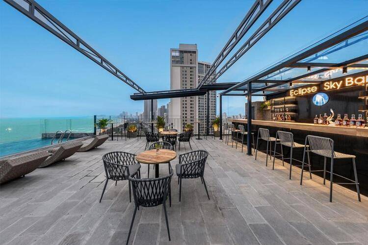 Mangata Beachfront Hotel Danang
